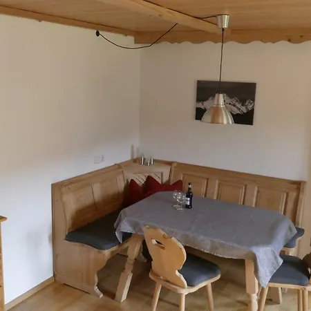 Mathias Kennerknecht Apartment